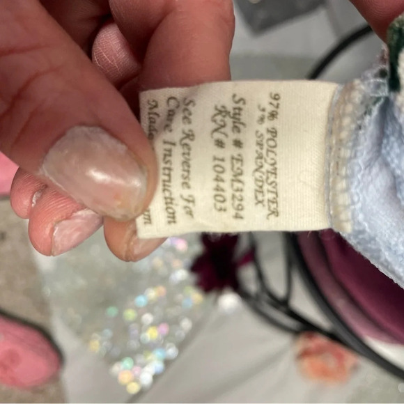 E&M Collection Women blue floral Sleeveless Blouse - Picture 8 of 9